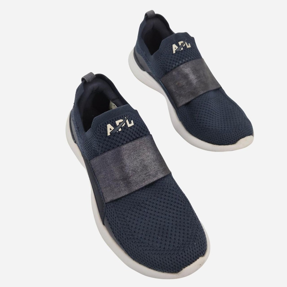 APL Techbloom lightweight mesh sneaker